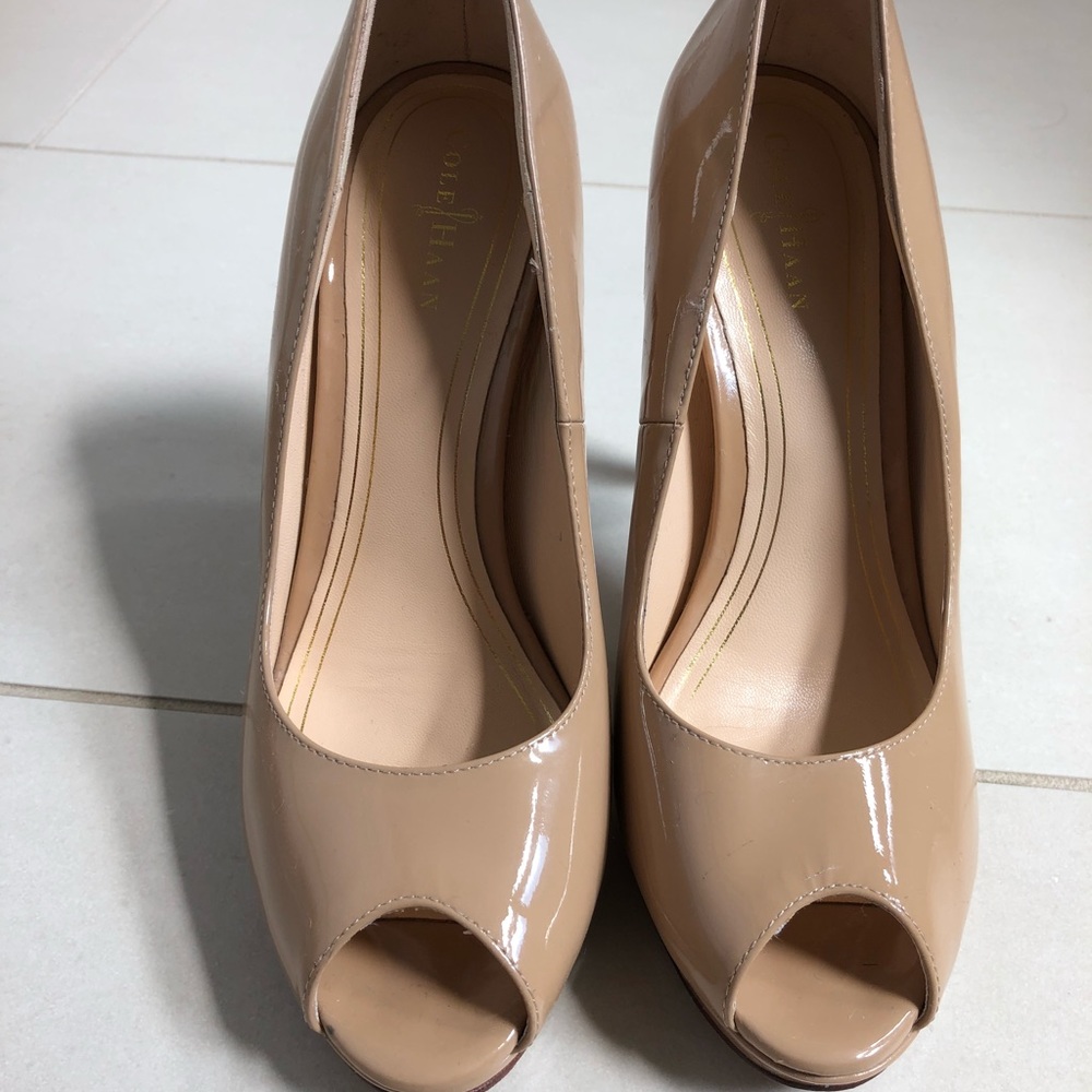 Cole Haan beige Nike air